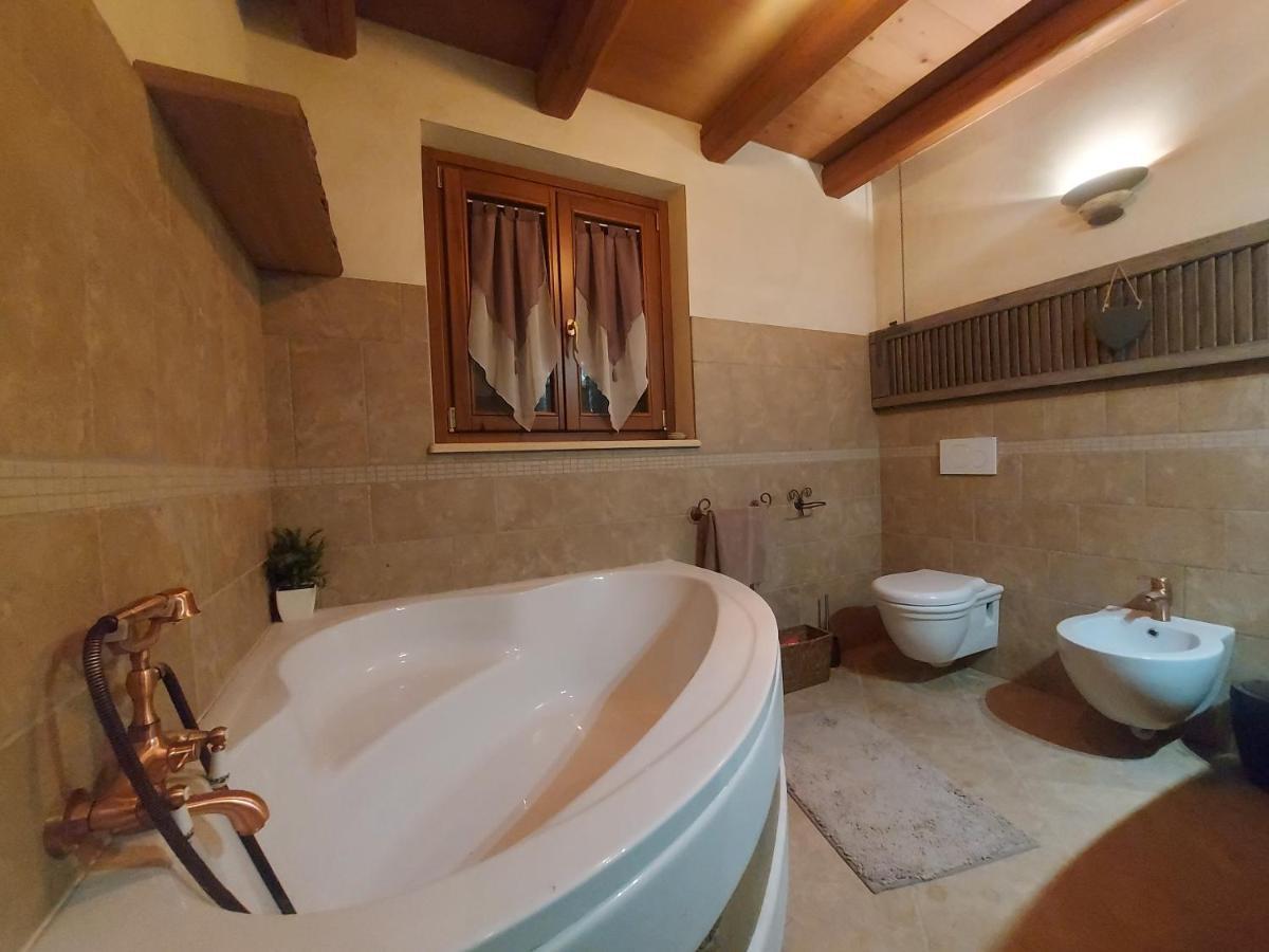 B&B Corte Colli Antichi โซนา ภายนอก รูปภาพ
