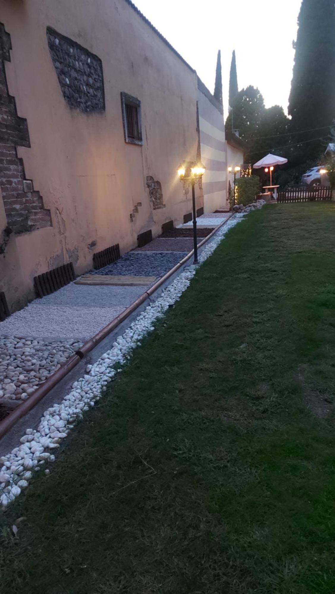 B&B Corte Colli Antichi โซนา ภายนอก รูปภาพ