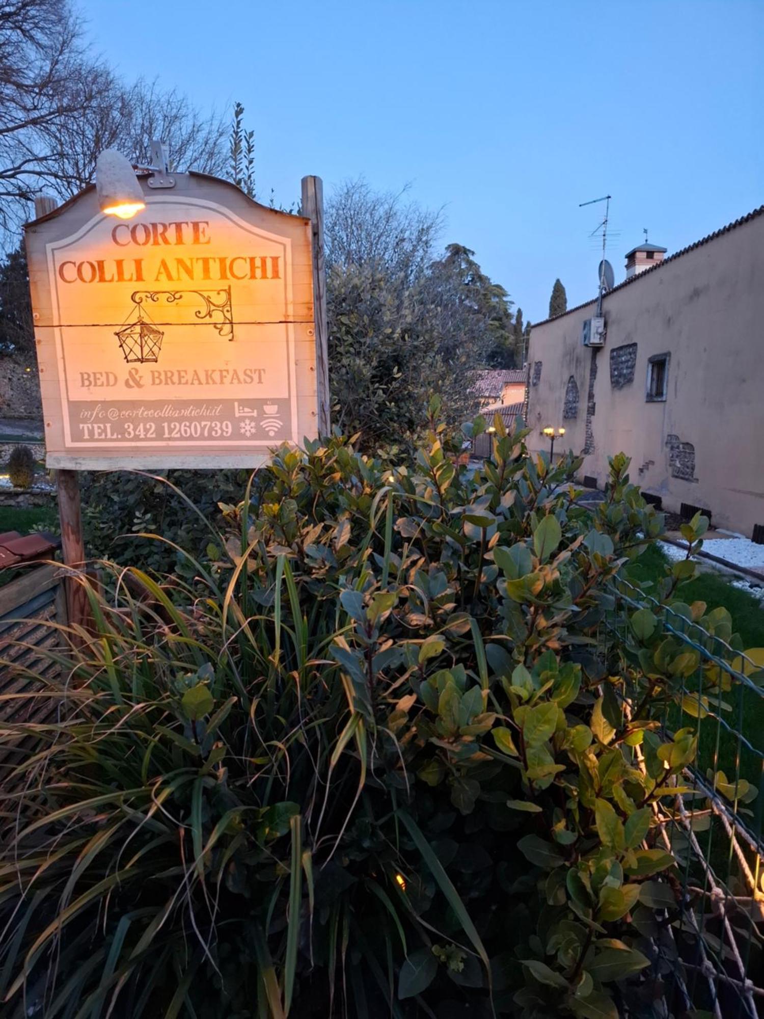 B&B Corte Colli Antichi โซนา ภายนอก รูปภาพ