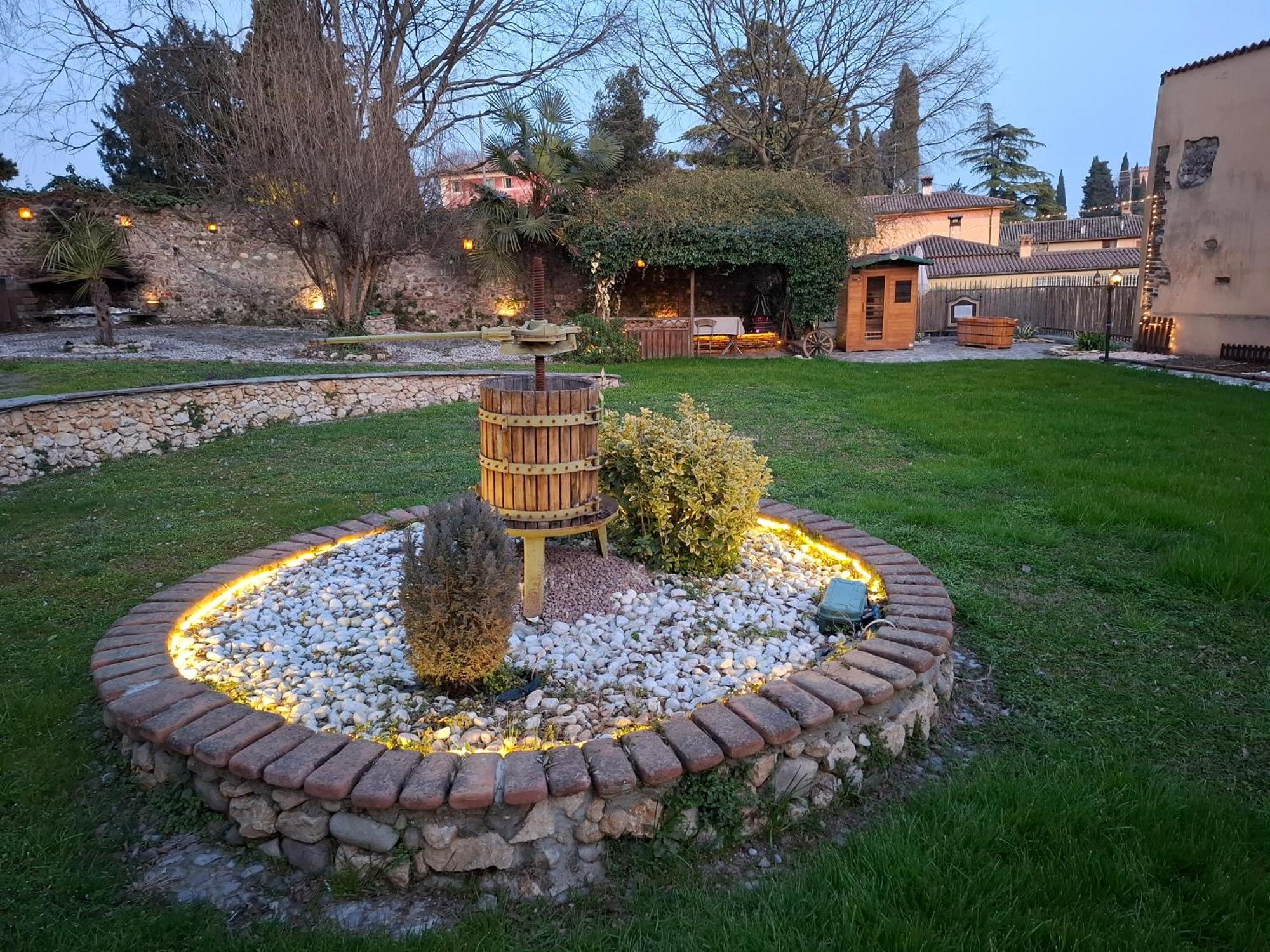 B&B Corte Colli Antichi โซนา ภายนอก รูปภาพ